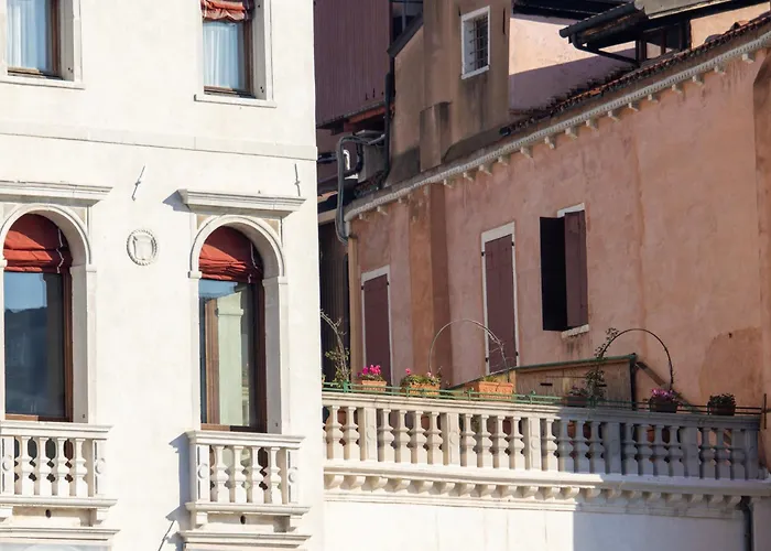 Ca Zulian - Grand Canal *